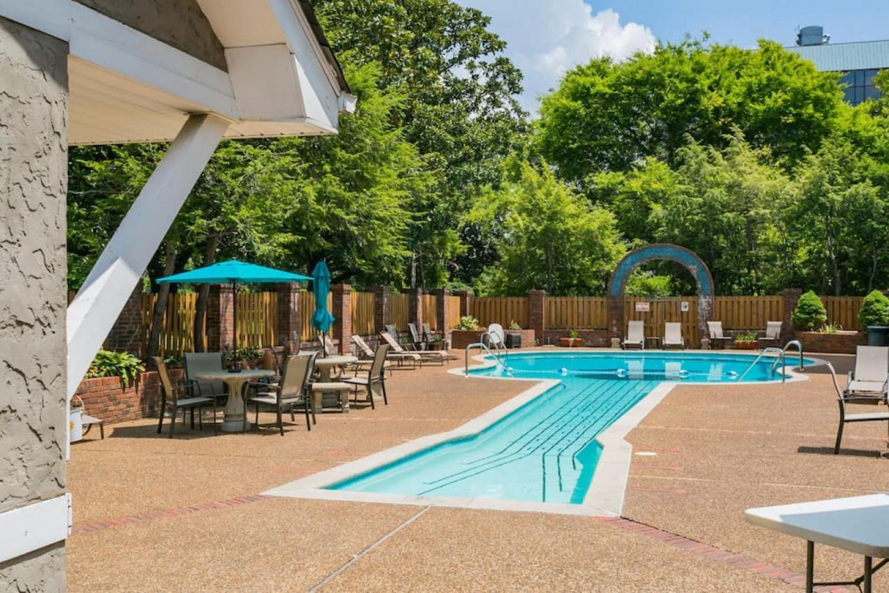 Elvis Hotel But Modernized 3 Beds Pool Parking Nashville Bagian luar foto